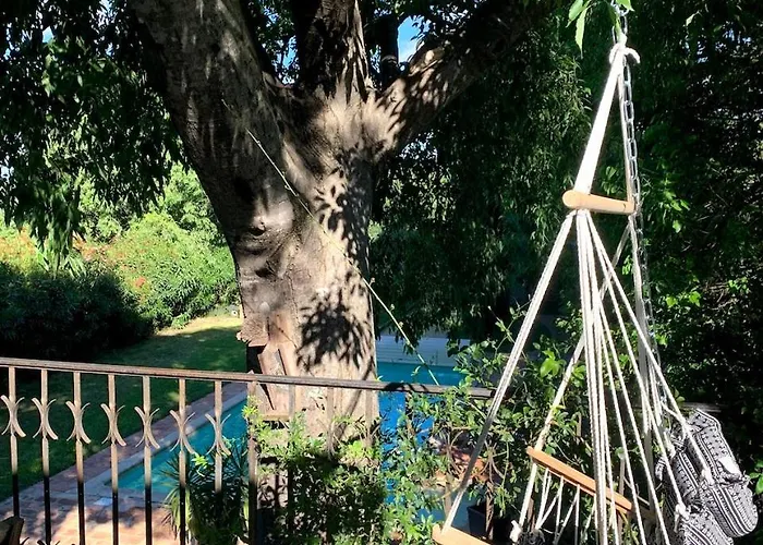 Grande Demeure De Caractere Avec Piscine Au Coeur D Un Village Typique Du Sud De La France فيلة Lagamas